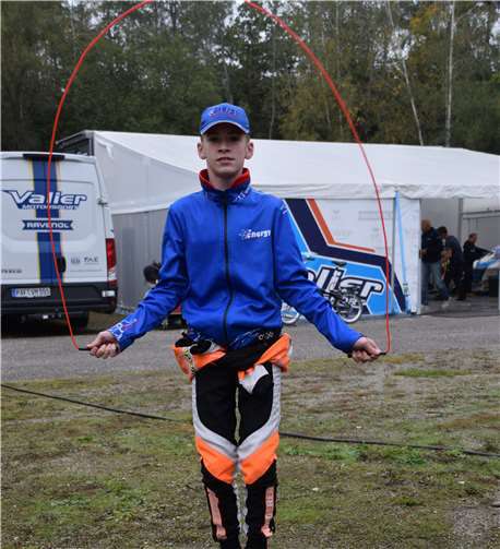 Enrico beim Aufwärmen vorm Rennen.