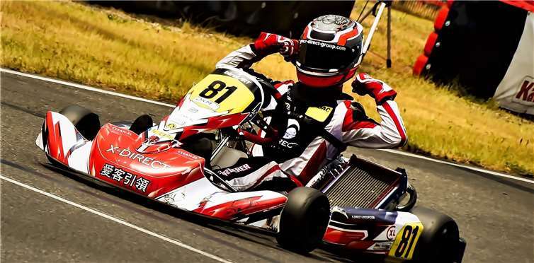 Enrico beim Überfahren der Ziellinie.