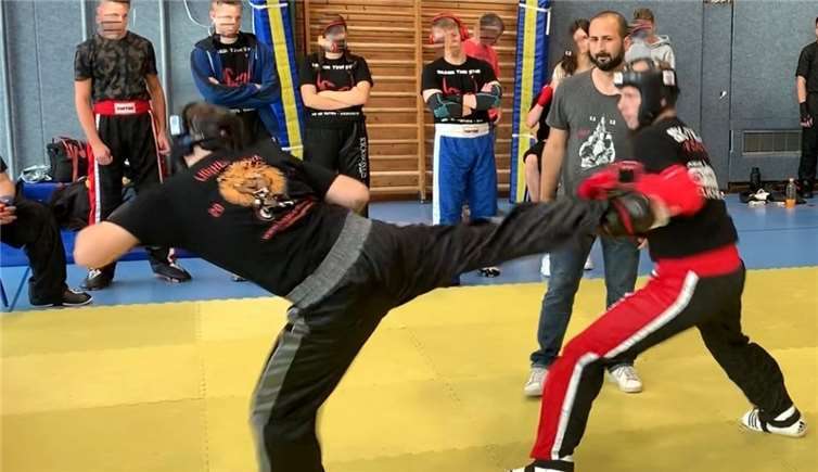 Enrik Smajlis Gegner war ein erfahrener Kämpfer, der bereits in den Disziplinen „Pointfighting“ und „Kickboxen Leichtkontakt“ mehrfacher Weltmeister war.Foto: privat