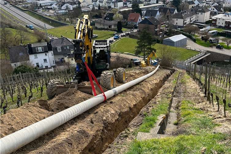 Entlang der Weinberge wurde die neue, endgültige Erdgashochdruckleitung im Ahrtal verlegt.  Foto: Christof Schüller/Energienetze Mittelrhein