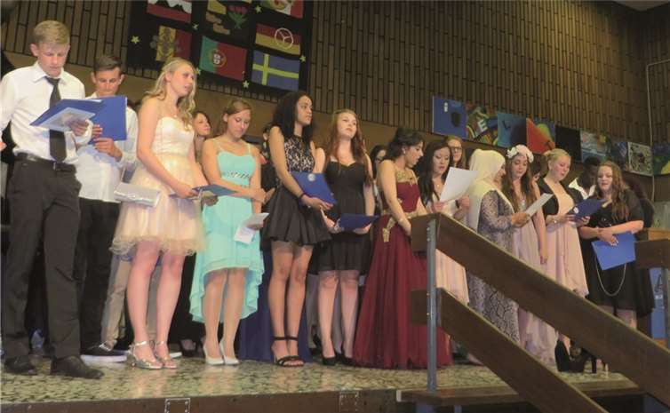 Entlassungsfeier der Georg-von-Boeselager-Schule, wo alle 87 Schüler den Abschluss geschafft haben.privat