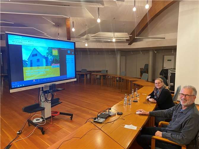 Entspannte Atmosphäre beim Onlinevortrag „Rund um die klimagerechte Bausanierung“.Quelle: Rhein-Lahn-Kreis