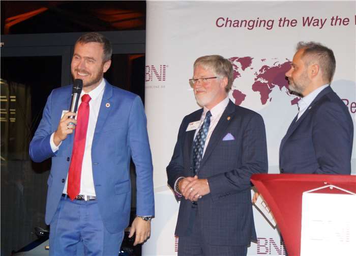Er hatte zweifelsfrei den weitesten Anfahrtsweg: Michael Mayer (links), Geschäftsführer von BNI für Deutschland, Österreich und die Schweiz.