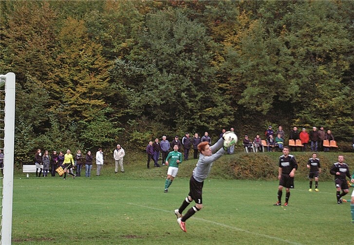 Er hielt was zu halten war und gab der Hintermannschaft viel Sicherheit. Das Remis ist für beide Teams verdient. RÜ
