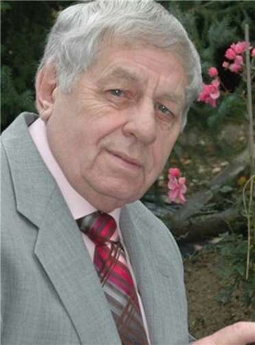 Er kennt die Geschichte der Jahnhalle wie kein anderer: Waldi Fabritius. privat