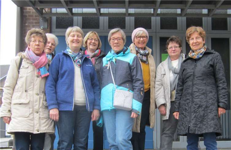 Erfolgreich auf Kräutersammlung gingen die kfd-Frauen in Rheinbreitbach. Foto: privat