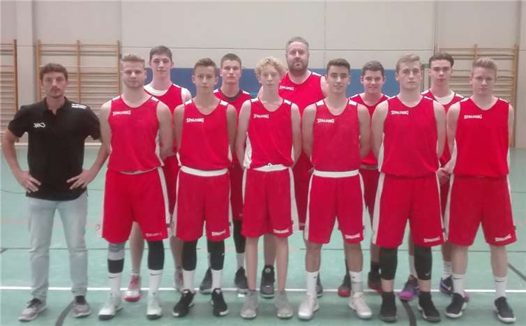 Erfolgreich die Auftritte der Bezirksligareserve. Im zweiten Spiel gab es auch den zweiten Sieg für den Aufsteiger. Fotos: TH