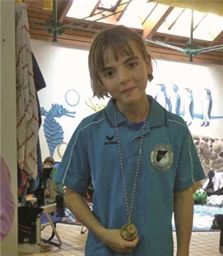 Erfolgreiche Teilnehmerin beim Schinderhannesschwimmfest. Privat