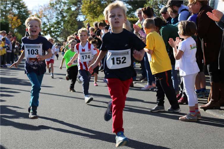 Erfolgreicher Siegereinlauf für die Jungs.