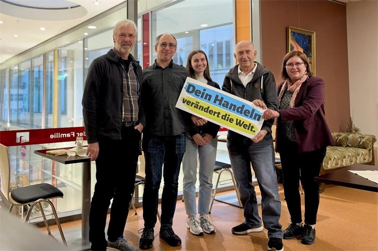 Erfolgreiches Treffen zum fairen Handel in Andernach mit (vlnr:) Peter Schmitz, Christoph Kohl, Neele Kremer, Hans-Georg Hansen und Iris Hagel.