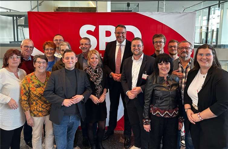 Erfolgreiches Zusammentreffen beim Landesparteitag der SPD im Kreis Neuwied.  Foto: Sebastian Lück