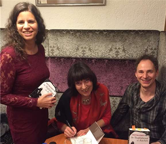 Erfolgsautorin Martina Kempff las im Germania au ihrem neuen Roman vor.TE