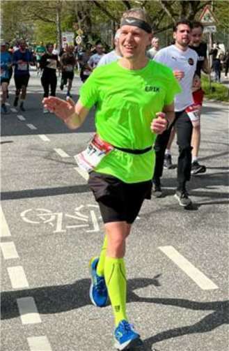 Erik Weßler finishte beim 37. Hanse-Marathon in Hamburg.  Quelle: LT Puderbach