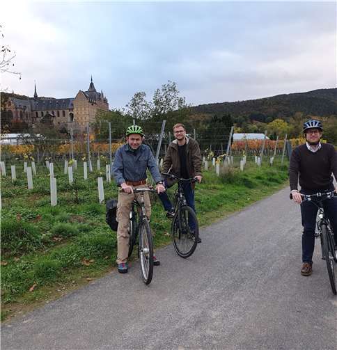 Erkunden den neuen Radwek: Dominik Klein, Robert Schwertel-Stahl und Peter Ropertz. Das Bild ist vor dem 02.11.2020 entstanden. Foto: privat