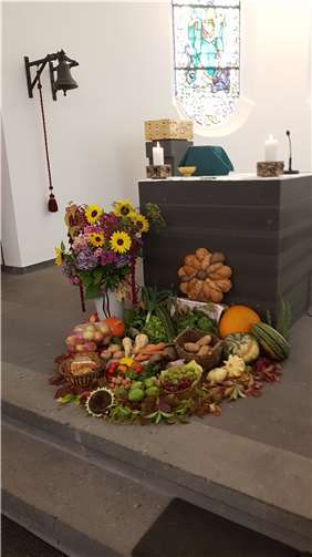 Erntedank in Wolken.