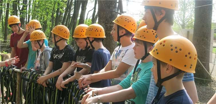 Erst wurden die Sicherheitsvorkehrungen erläutert...VG Selters