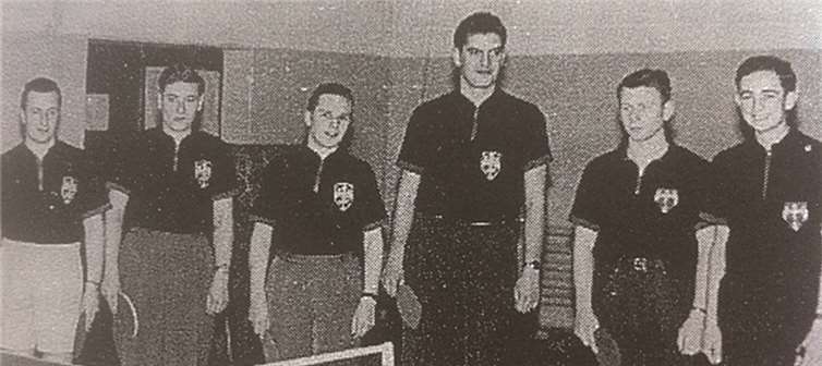 Erste Mannschaft 1957: Franz-Josef Balas, Heinz Ockenfels, Klaus Wassong, Heinz Müller, Benno Fink, Heinz-Peter Spanier (v.l.).privat