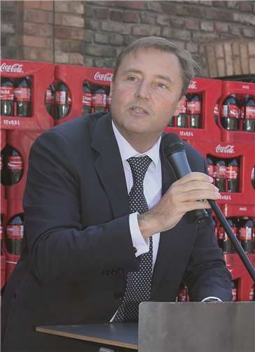 Erste Rede auf Deutsch: Ulrik Nehammer, Vorstandsvorsitzendender Coca-Cola Erfrischungsgetränke AG.