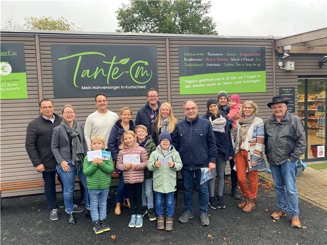 Erste Reihe v.l.n.r.: Toni Prangenberg, Charlotte Rams, Jona Stüber  Foto: CDU Ortsverband Kurtscheid