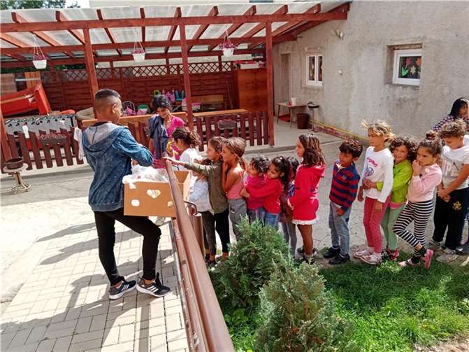 Erste Sachspenden der Spendenaktion haben bereits Habeš erreicht.  Foto: privat