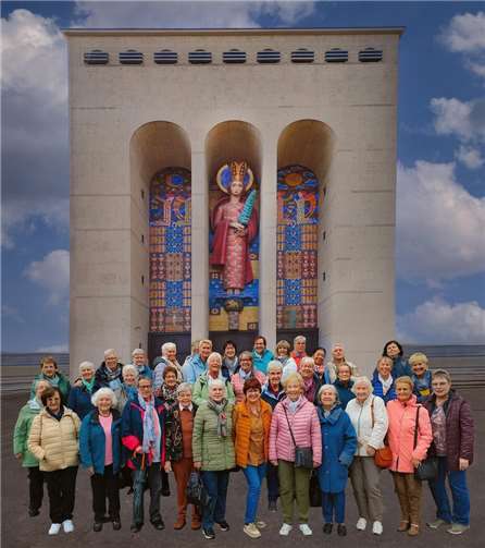 Erste Station war die Frauenfriedenskirche. Foto: privat