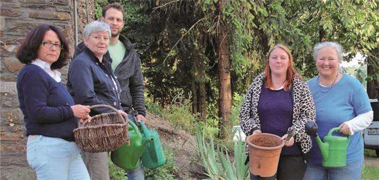 Erster Arbeitseinsatz für die Duftallee im Harbachpark.privat