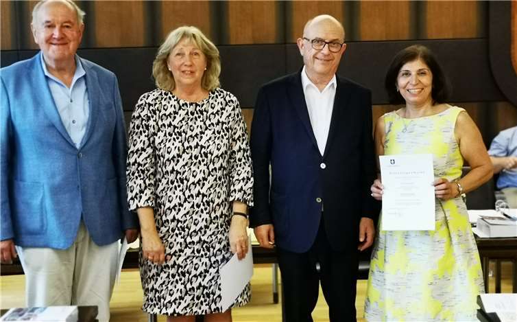 Erster Beigeordneter Bernhard Wiemer neue Zweite Beigeordnete Loni Weller Bürgermeister Michael Kessler neue Dritte Beigeordnete Zeynep Begen. Fotos: GM