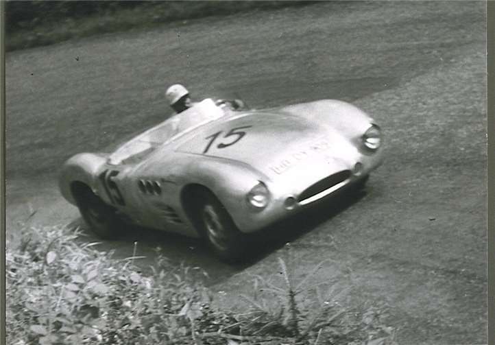 Erster Sieg eines Borgward Rennsportwagens 1500 RS mit Joakim Bonnier (S) beim Schauinsland Bergrennen 1958. Foto: Ridder