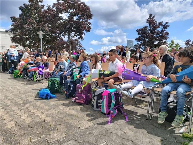 Erstklässler erobern die GGS Meckenheim-Merl. Quelle: GGS Meckenheim-Merl