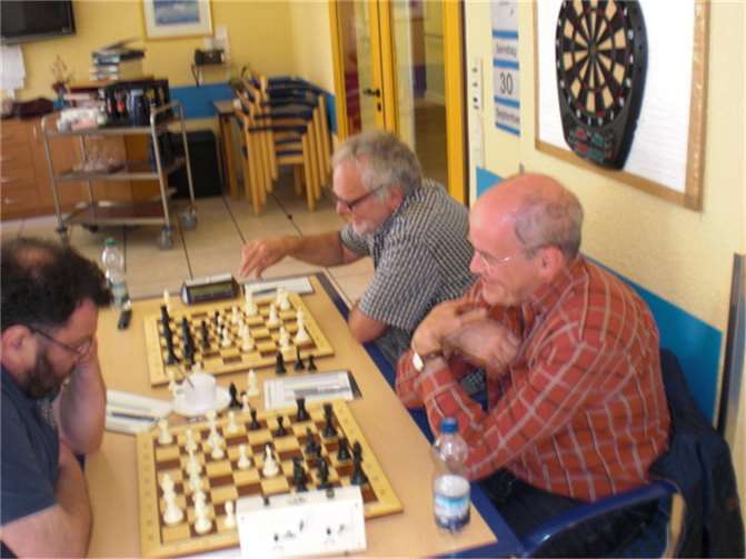 Erwin See gewinnt gegen Nickenich. Quelle: Schachclub Brohltal Weibern