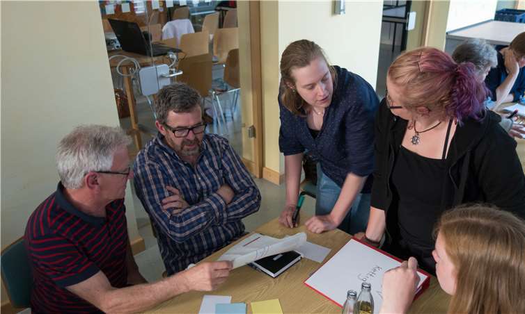 Es fand ein angeregter Austausch über den Begriff "Orte von Kirche" statt.Copyright: Bistum Trier