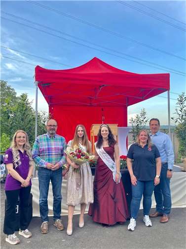 Es gab Dankesworte und Anerkennung für Maria I.s Engagement. Foto: Lena Beck