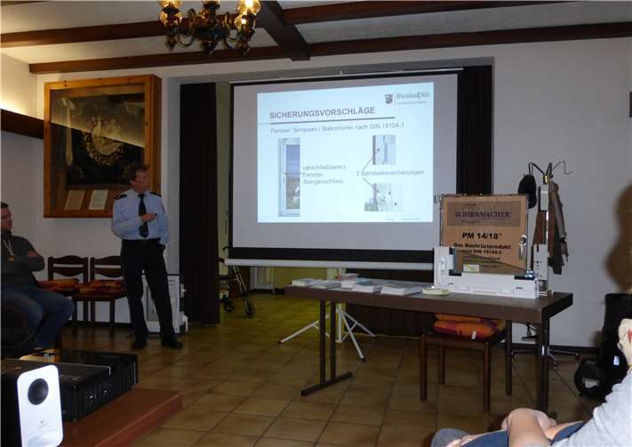Es gab auch Sicherungsvorschläge, beispielsweise für Türen und Fenster.