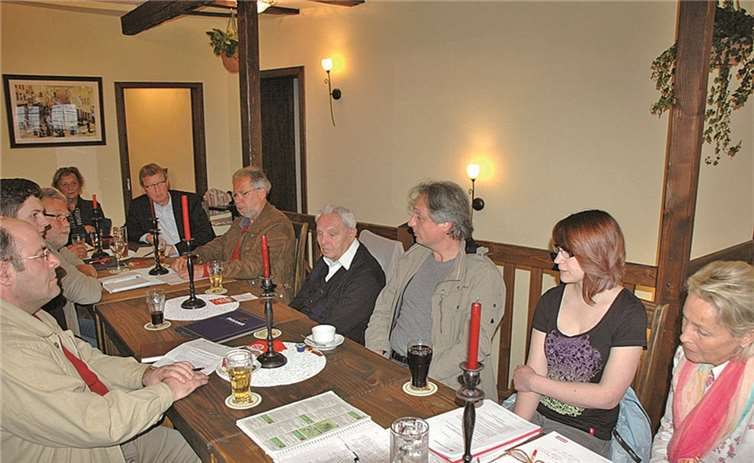 Es gibt nicht immer nur lachende Gesichter. Mitglieder dürfen auch mal ernst gucken!  Privat