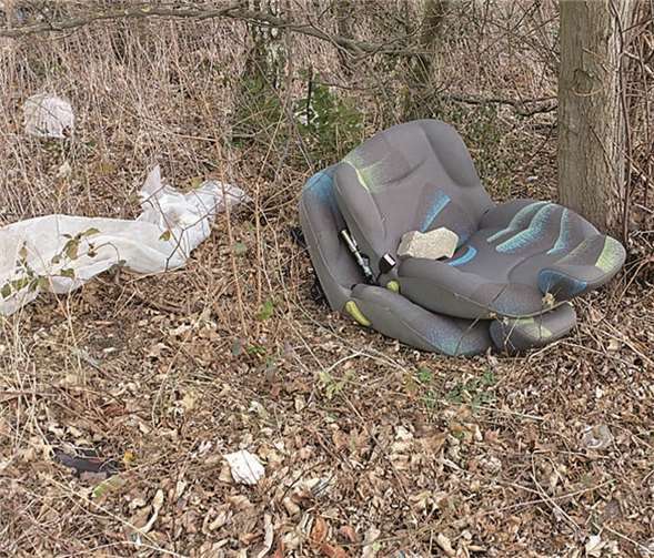 Es gibt viel zu tun in und um Nickenich: Frühjahrsputz tut Not. privat
