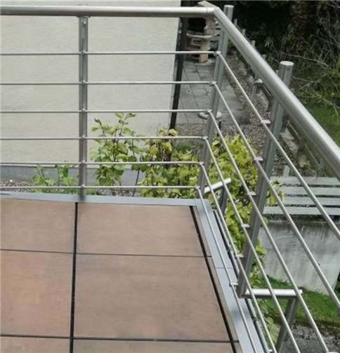 Es handelt sich um ein neues System aus variabel zusammensetzbarem Edelstahl.