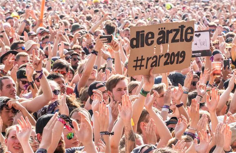 Es ist offiziell: 2019 kommt „die beste Band der Welt“ an den Ring und in den Park.