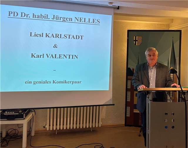 „Es ist schon alles gesagt worden, nur noch nicht von allen“. Mit diesem Zitat führte der Bonner Sprachwissenschaftler Dr. Jürgen Nelles am 15. Februar im Odendorfer Zehnthaus in seinen Vortrag über Karl Valentin und Liesl Karlstadt ein und begründete damit augenzwinkernd vor dem zahlreich erschienen Publikum seine Ausführungen zu dem berühmten Münchner Kabarettistenpaar. Foto: privat