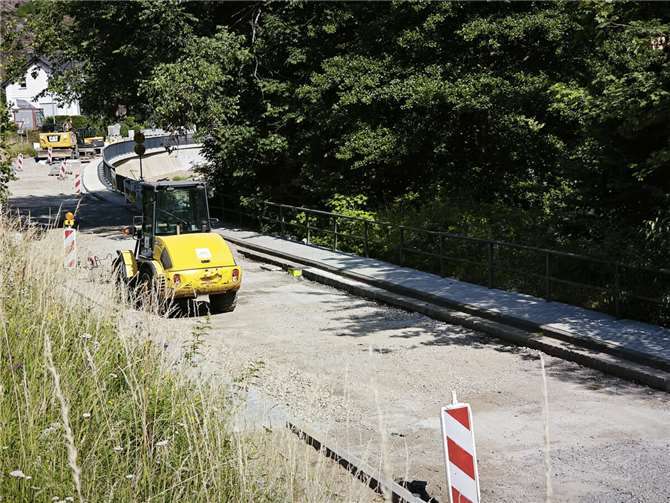 Es scheint, als würde die neue Straße in Altwied schmaler als die bisherige werden.