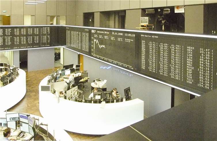 Es sind vor allem die Managergehälter der im DAX gelisteten Unternehmen, die immer wieder für Empörung sorgen. Foto: wikipedia/Own work