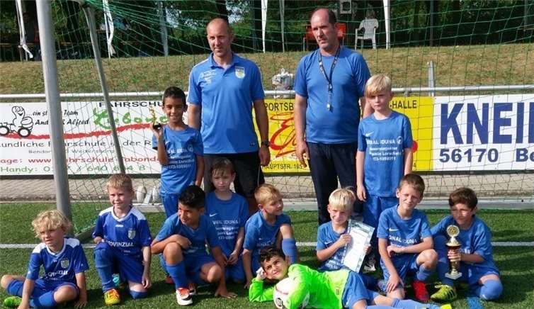 Es spielten Linus, Frederik, Efe, Clara, Arda, Till, Leon, Osman, Forkan, Philipp und Torwart Kerem.privat