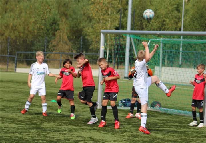 Es war ein Spiel auf nur ein Tor, wie der Endstand von 12:0 für die Merler beweist.privat