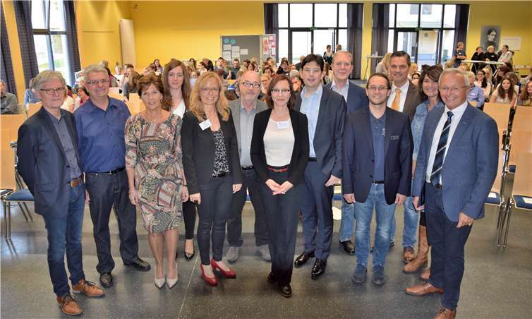 Es war sicherlich dem Thema geschuldet, dass sich für die achte Netzwerkkonferenz von Stadt und Landkreis Neuwied gut 170 Personen aus verschiedenen Institutionen und Einrichtungen angemeldet hatten, um sich zu informieren und auszutauschen.  Kreisverwaltung Neuwied