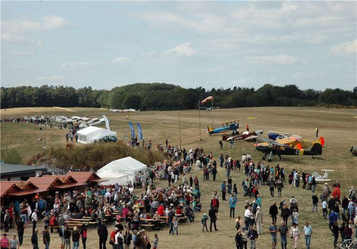 Es war viel los beim Flugplatzfest.UM