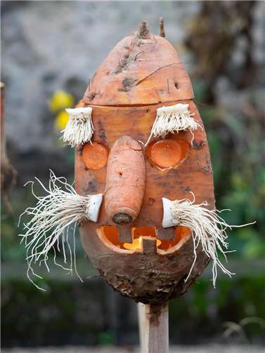 Es werden Knolleköpp erstellt. Foto: Hermann Schäfer