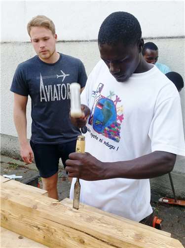 Es wurde auch gezimmert.