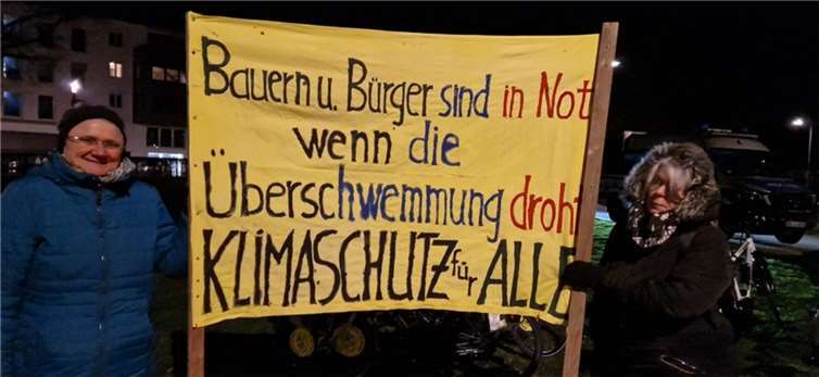 Es wurde auf die Notwendigkeit von Klimaschutz hingewiesen, der natürlich alle Branchen umfassen muss. Quelle: Klimaentscheid-KoblenZero