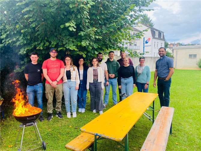Es wurde gegrillt, gesungen und gelacht.  Foto: privat