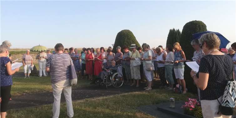 Es wurde gemeinsam gebetet, gesungen und in Stille nachgedacht.Foto: privat