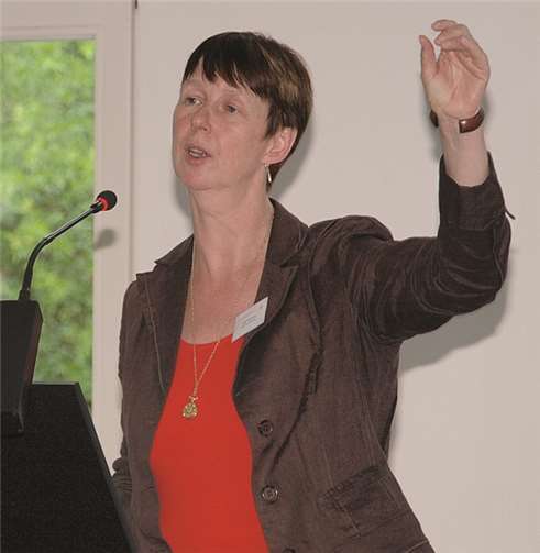 Essa Reijmers (Blijf groep / Niederlande) hatte einen großartigen Vortrag „Oranje Huis, Frauenhaus im neuen Stil, nicht geheim aber sicher“ gegeben.